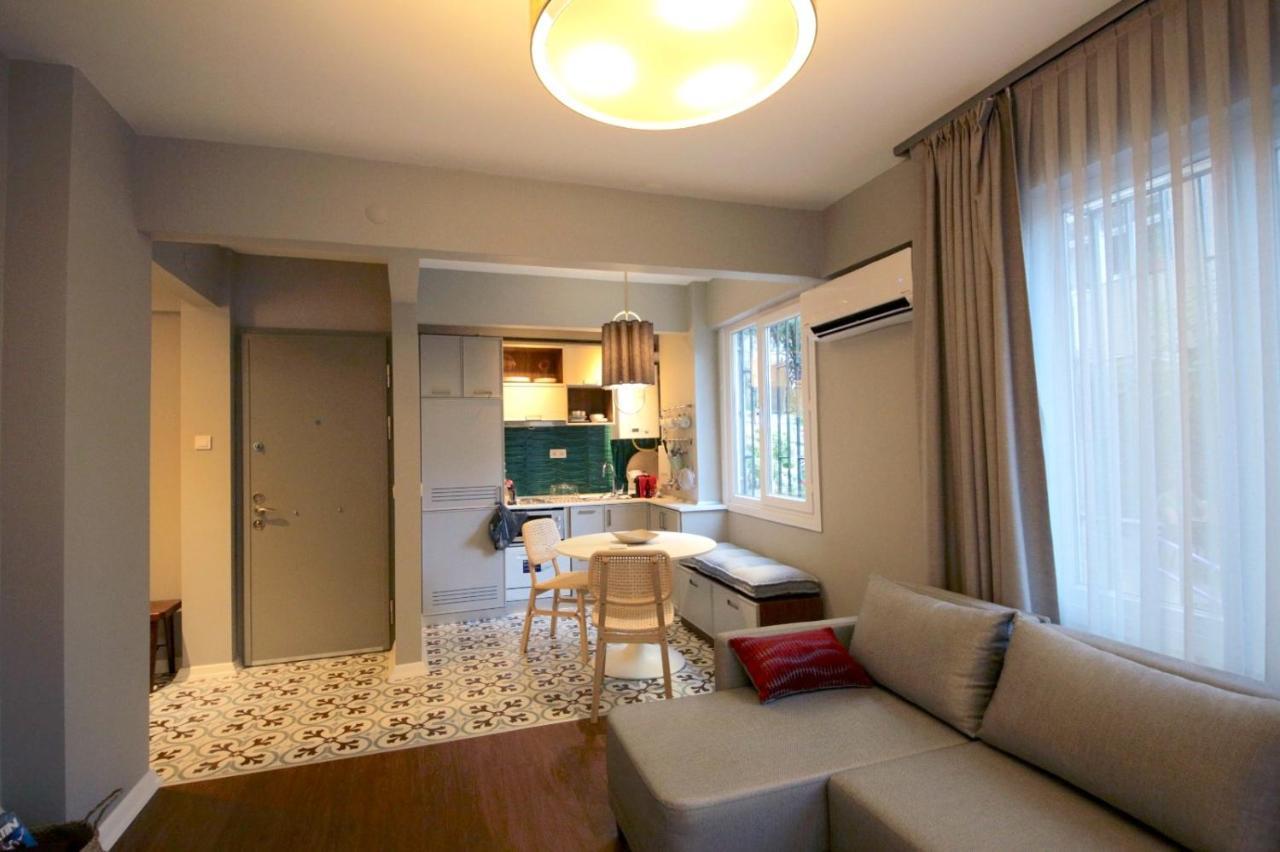 Superior Refurbished Flat In The Heart Of Istanbul Apartment Bagian luar foto