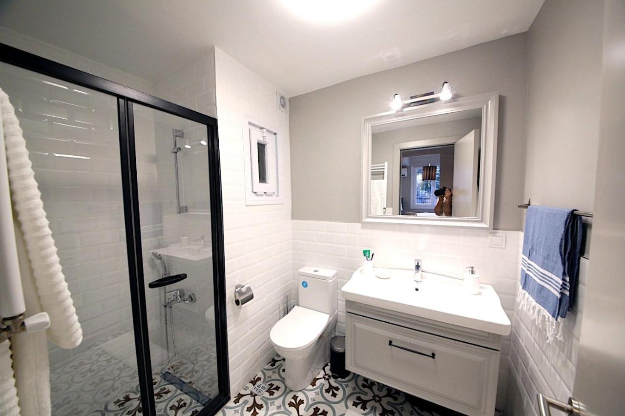 Superior Refurbished Flat In The Heart Of Istanbul Apartment Bagian luar foto