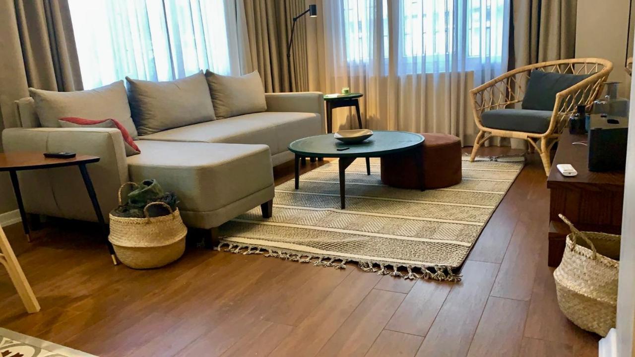 Superior Refurbished Flat In The Heart Of Istanbul Apartment Bagian luar foto